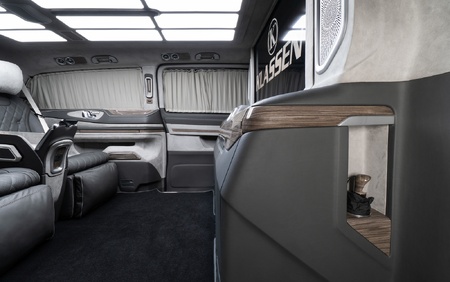 KLASSEN Mercedes-Benz V-Class V300 Luxury VIP First Class Van MVE_1686