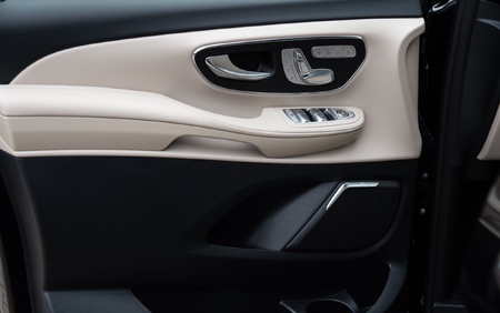 Klassen Mercedes-Benz V300 AMG LUXURY VIP BUSINESS VAN MVV_6_1634_EN