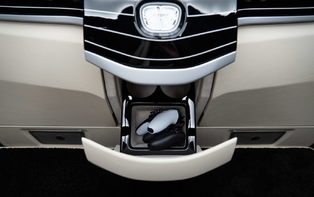 Klassen Mercedes-Benz V-Class V300 Luxury VIP Business Van -2024 MVV_1649