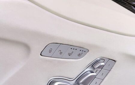 KLASSEN VIP VAN MVD 9057