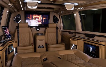 KLASSEN VIP VAN MVD 9006