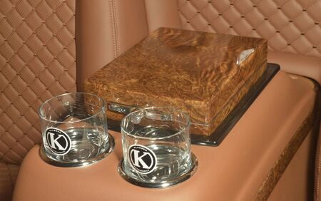 KLASSEN VIP VAN MVD_1304