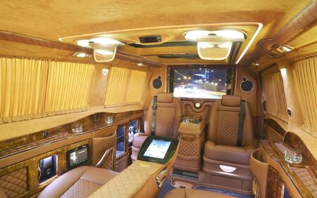 KLASSEN VIP VAN MVD_1304