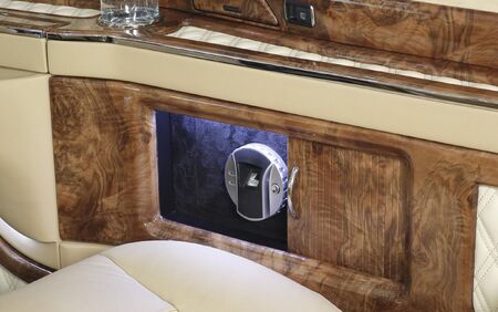 KLASSEN LUXURY VAN MVD_1284