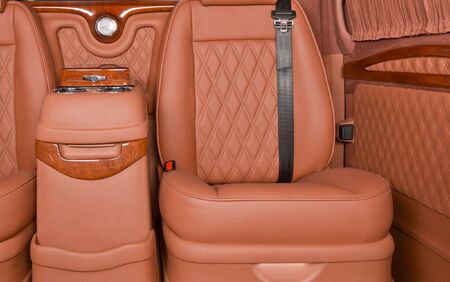 KLASSEN VIP VAN MVD 9003