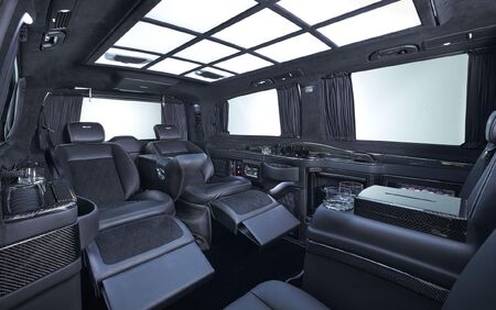 KLASSEN VIP VAN MVD 9031