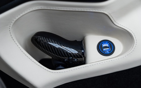 Klassen Mercedes-Benz V-Class V300 Luxury VIP Business Van -2024 MVV_1682