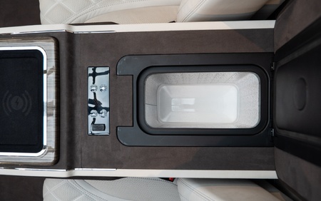 KLASSEN Mercedes-Benz V-Class V300 Luxury VIP First Class Van MVE_1648