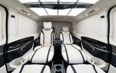 Klassen Mercedes-Benz V300 AMG LUXURY VIP BUSINESS VAN MVV_6_1634_EN