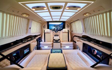 KLASSEN VIP VAN MVD 9050