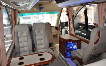 KLASSEN BUSINESS VAN MSE_1081