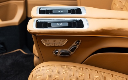 Klassen Mercedes-Benz V-Class VIP Business VAN Luxury Edition MVV_6_1695_EN