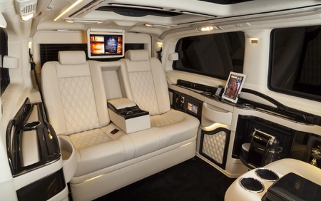 KLASSEN VIP VAN MVD 9001