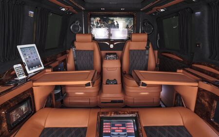 KLASSEN VIP VAN MVD 9009