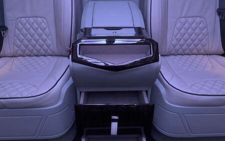 KLASSEN VIP VAN MSE 9017