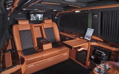 KLASSEN VIP VAN MVD 9009