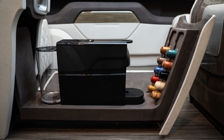 KLASSEN Mercedes-Benz V-Class V300 AMG Luxury VIP First Class Van MVE_1678