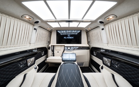 Klassen Mercedes-Benz V-Class V300 Luxury VIP Business Van -2024 MVV_1682