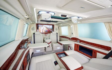 KLASSEN VIP VAN MVD_1303