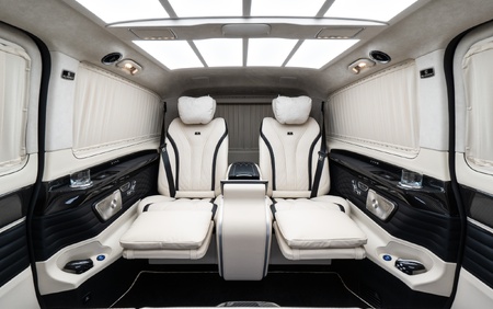Klassen Mercedes-Benz V-Class V300 Luxury VIP Business Van -2024 MVV_1682
