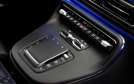 KLASSEN Mercedes-Benz V-CLASS V300 AMG LUXURY VIP BUSINESS VAN - 2024 MVV_2_1713_EN