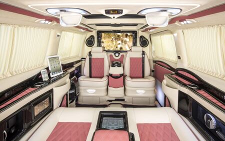 KLASSEN VIP VAN MVD 9002