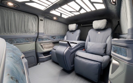 Klassen Mercedes-Benz V-Class V300 VIP EDITION 2024 Luxury Van MVV_1663