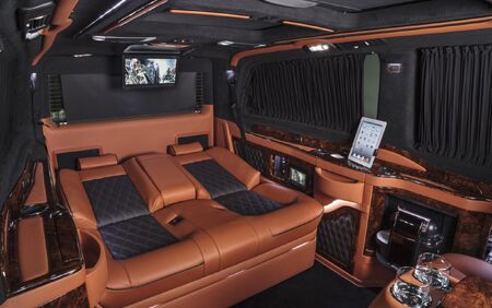 KLASSEN VIP VAN MVD 9009