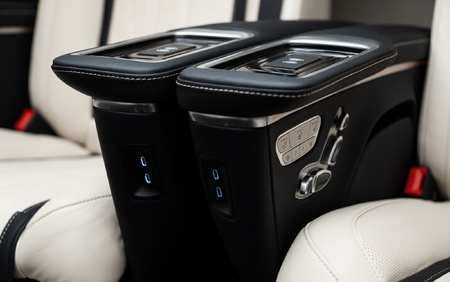 Klassen Mercedes-Benz V300 AMG LUXURY VIP BUSINESS VAN MVV_6_1634_EN