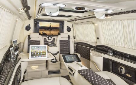 KLASSEN VIP VAN MVD 9015