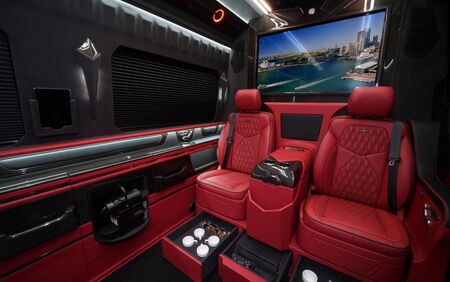 KLASSEN VIP VAN MSE 9015