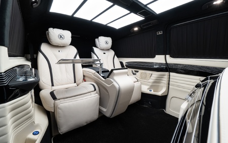 KLASSEN VIP JET VAN MVV_1626