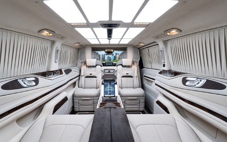 KLASSEN Mercedes-Benz V-Class V300 AMG Luxury VIP First Class Van MVE_1677