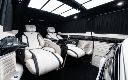 KLASSEN Mercedes Benz V-Class V300 AMG Luxury VIP Lounge MVV_3_1716_EN