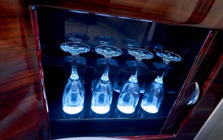 KLASSEN VIP VAN MVD 9053