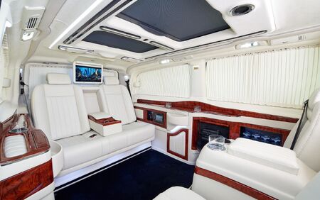 KLASSEN VIP VAN MVD_1303