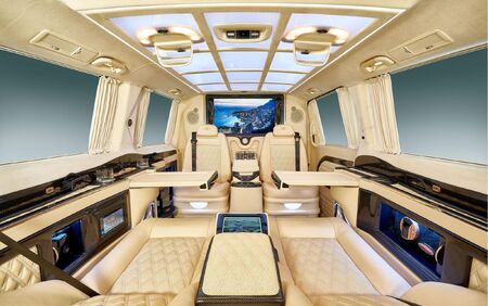 KLASSEN VIP VAN MVD 9050