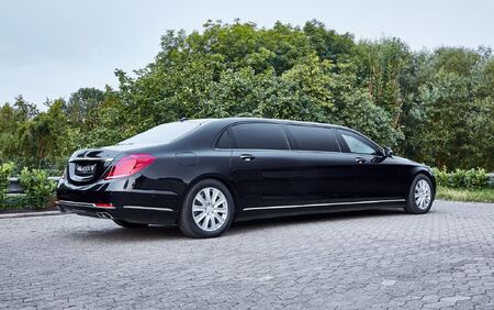 KLASSEN Stretched and Armored Car MMR_1365