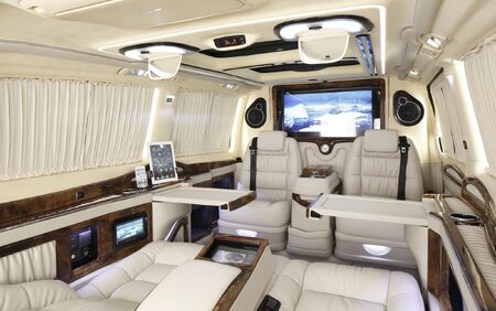 KLASSEN VIP VAN MVD 9004