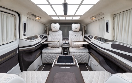 KLASSEN Mercedes-Benz V-Class V300 Luxury VIP First Class Van MVE_1648