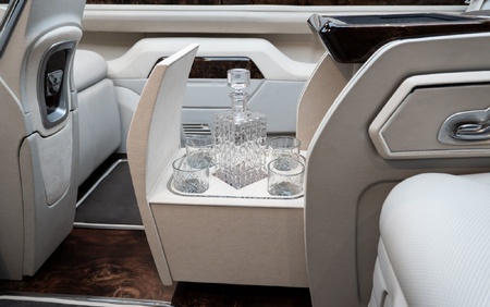 KLASSEN Mercedes-Benz V-Class V300 AMG Luxury VIP First Class Van MVE_1679