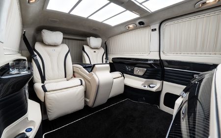 Klassen Mercedes-Benz V-Class V300 Luxury VIP Business Van -2024 MVV_1682