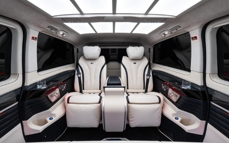 KLASSEN Mercedes-Benz V-CLASS V300 AMG LUXURY VIP BUSINESS VAN - 2025 MVV_2_1693_EN