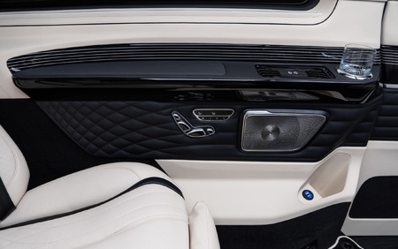 KLASSEN Mercedes-Benz V-CLASS V300 AMG LUXURY VIP BUSINESS VAN - 2025 MVV_2_1693_EN