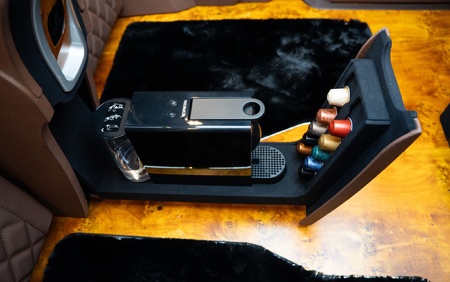 KLASSEN EXTRAORDINARY LUXURY VAN