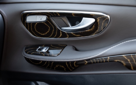 KLASSEN Mercedes-Benz V-Class V300 Luxury VIP First Class Van MVE_1685