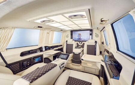 KLASSEN VIP VAN MVD 9028