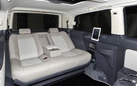 KLASSEN VIP VAN MVD 9005