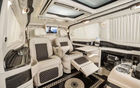 KLASSEN VIP VAN MVD 9015