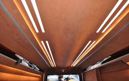 KLASSEN VIP VAN MSE 9012